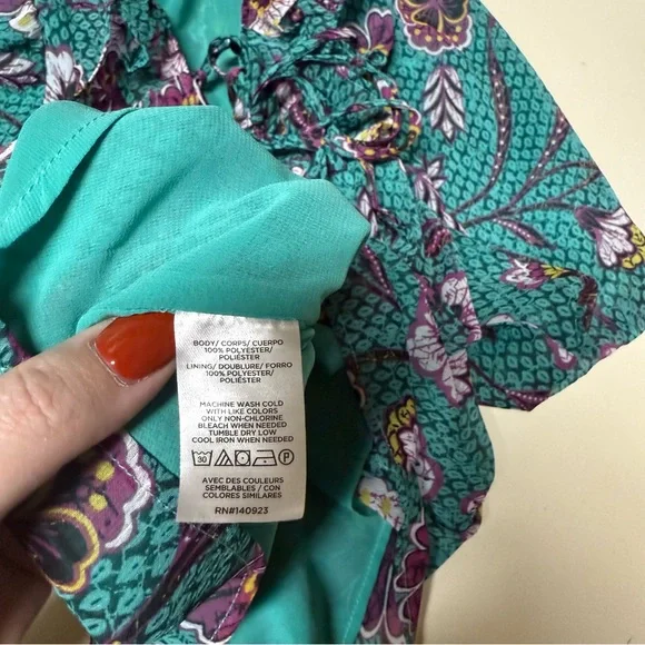 Loft Womens Blue Green Floral Short Sleeve Blouse Size Small Tie in front - Picture 6 of 6